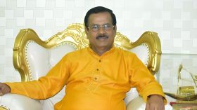নিঃস্ব থেকে হাজার কোটি টাকার মালিক নানক