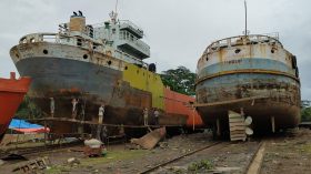 সংকটে ডকইয়ার্ড শিল্প, কর্মহীন আড়াই হাজার শ্রমিক