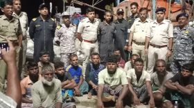 ১৩ জেলে ভারতের কারাগারে, স্বজনদের আহাজারি