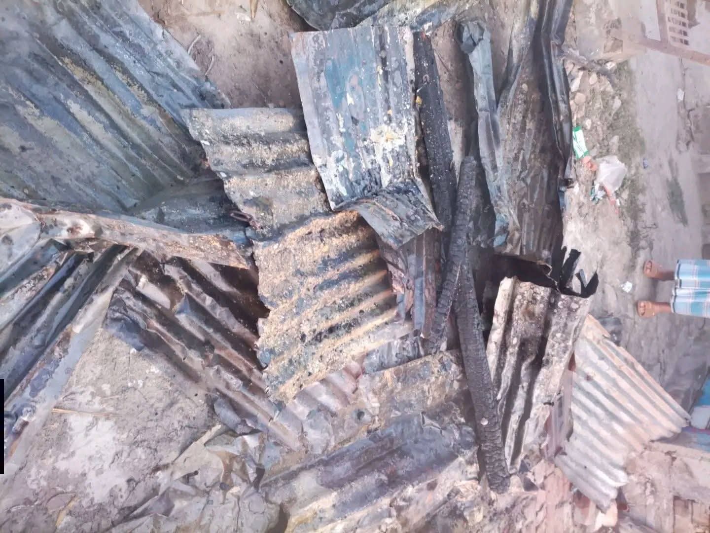 রাজাপুরে জামায়াত ইসলামের নির্বাচনী অফিসে অগ্নিসংযোগ