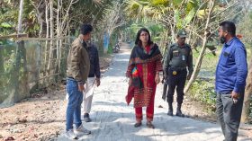 চরকাউয়ায় টিআর–কাবিখা প্রকল্প পরিদর্শনে ইউএনও মানজুরা মুশাররফ