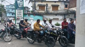 বরিশালে জ্বালানি তেল সংকট মোকাবেলায় ২৯ পাম্পে ট্যাগ অফিসার নিয়োগ
