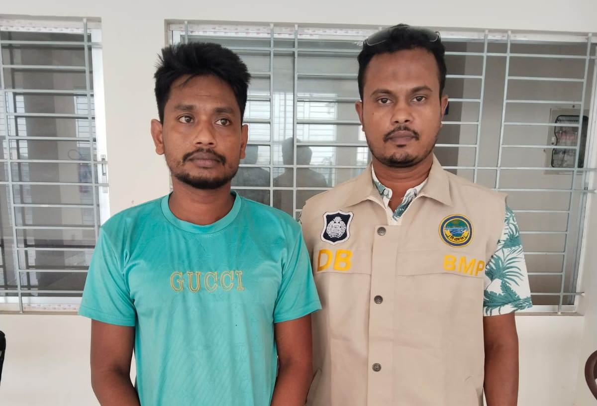  বিএমপির বিশেষ অভিযানে ১৯ গ্রেপ্তার, চিহ্নিত মাদক ব্যবসায়ী আটক 