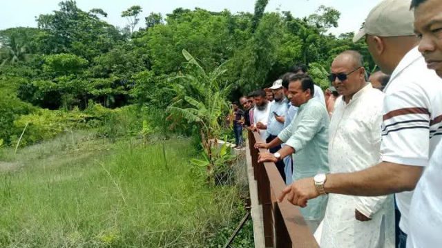 পাতারহাট বন্দরের খাল পরিদর্শনে প্রতিমন্ত্রী রাজীব আহসান