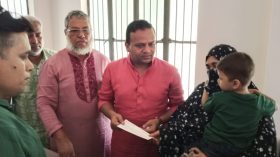 লঞ্চ দুর্ঘটনায় নিহত সোহেলের পরিবারের পাশে নৌ প্রতিমন্ত্রী