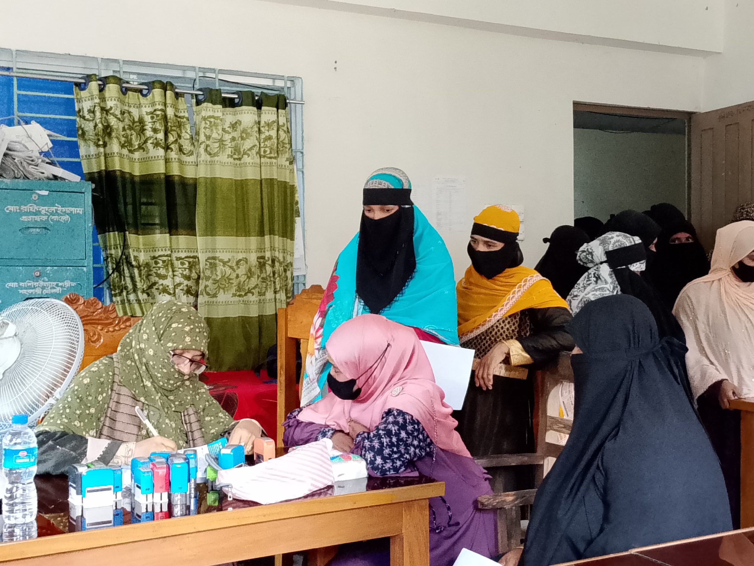গ্রামেই মিলছে বিশেষজ্ঞ চিকিৎসকের সেবা, দক্ষিণ জয়নগরে ১৫০ রোগীকে ফ্রি চিকিৎসা