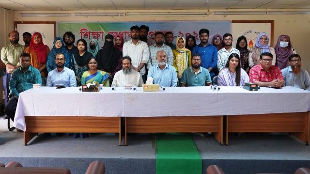 বরিশাল বিশ্ববিদ্যালয়ের ৬০ শিক্ষার্থীকে শিক্ষা মেধাবৃত্তি প্রদান