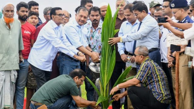 ভবিষ্যৎ প্রজন্মের সুরক্ষায় বৃক্ষরোপণ ও সবুজায়নের বিকল্প নেই-তথ্যমন্ত্রী