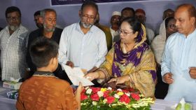 বরিশালে খালেদা জিয়ার জন্মদিনে শিশুদের চিত্রাঙ্কন প্রতিযোগিতা