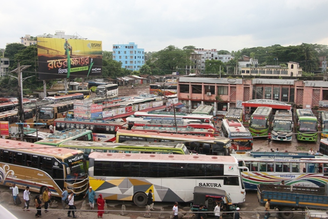 ৬ ঘণ্টা পর বরিশালে বাস চলাচল স্বাভাবিক