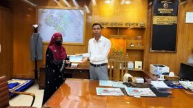 গণশুনানিতে দুই অসহায় মানুষের পাশে বরিশাল জেলা প্রশাসন