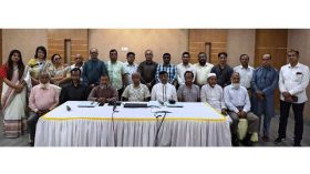 বিশ্বাসযোগ্যতা বাড়াতে সংবাদমাধ্যমে স্ব-নিয়ন্ত্রণ কাঠামো জোরদারের তাগিদ