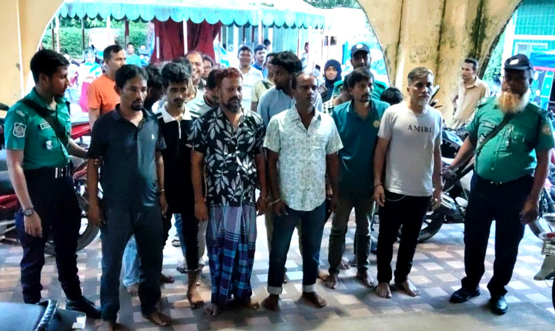 বরিশালে ১২ আ’লীগ নেতাকর্মীসহ ৩৩ জন আটক 