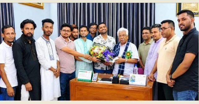 এমপি সান্টুর সাথে উজিরপুর রিপোর্টার্স ইউনিটির সৌজন্য সাক্ষাত